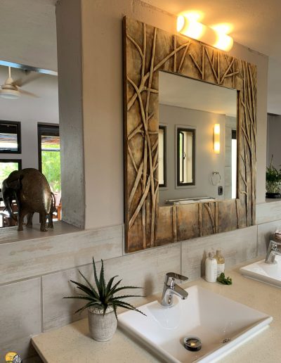 Luxury Bush Villa interior bathroom